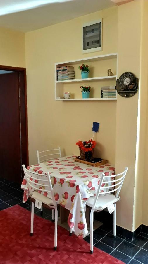 Apartman Tatjana Sutomore Esterno foto