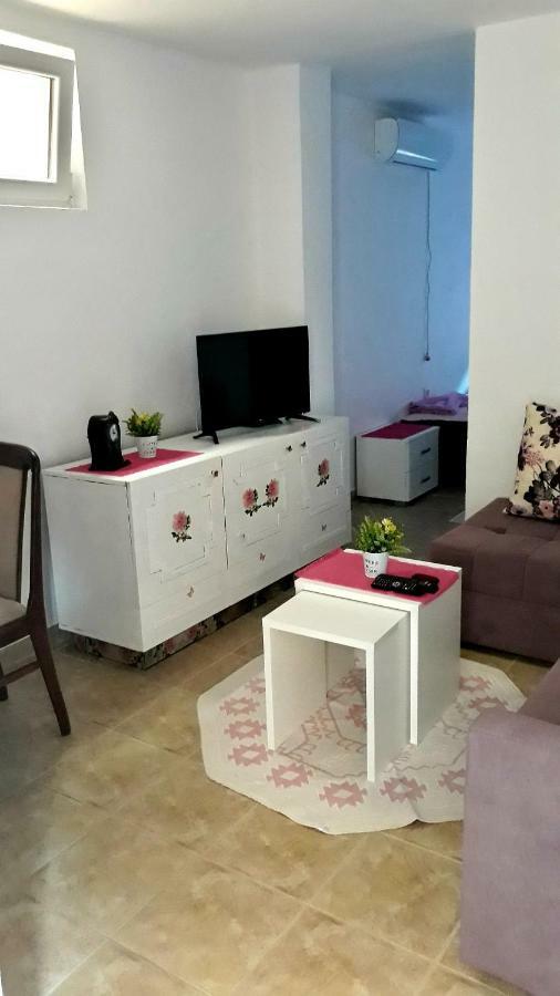 Apartman Tatjana Sutomore Esterno foto