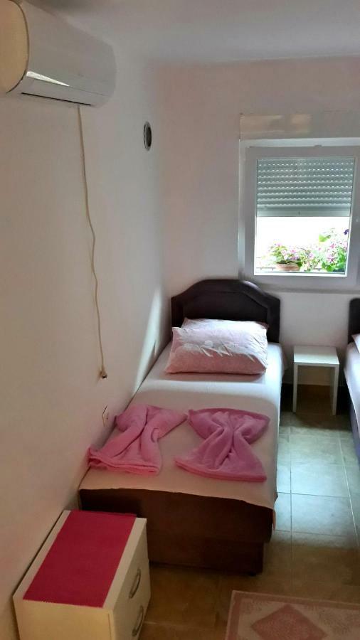 Apartman Tatjana Sutomore Esterno foto