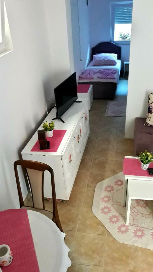Apartman Tatjana Sutomore Esterno foto