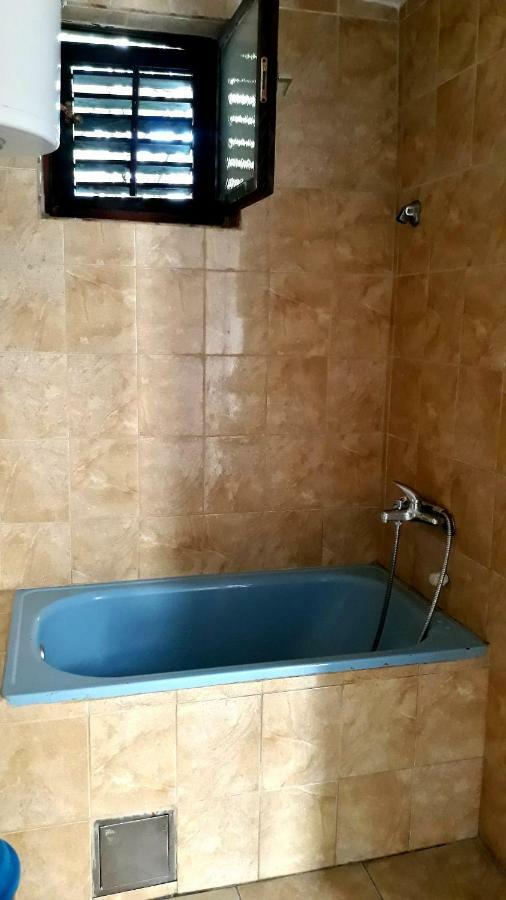 Apartman Tatjana Sutomore Esterno foto